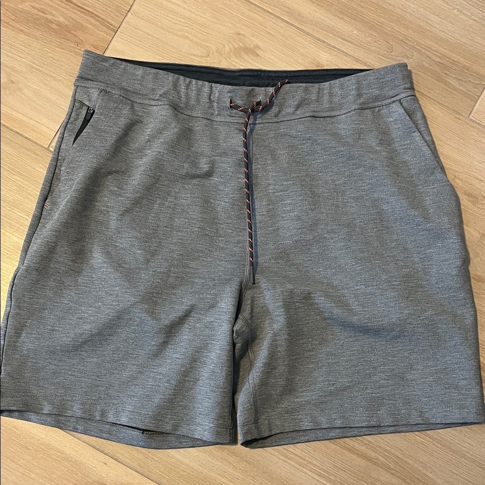 Vineyard Vines Men's Gray Athletic Shorts